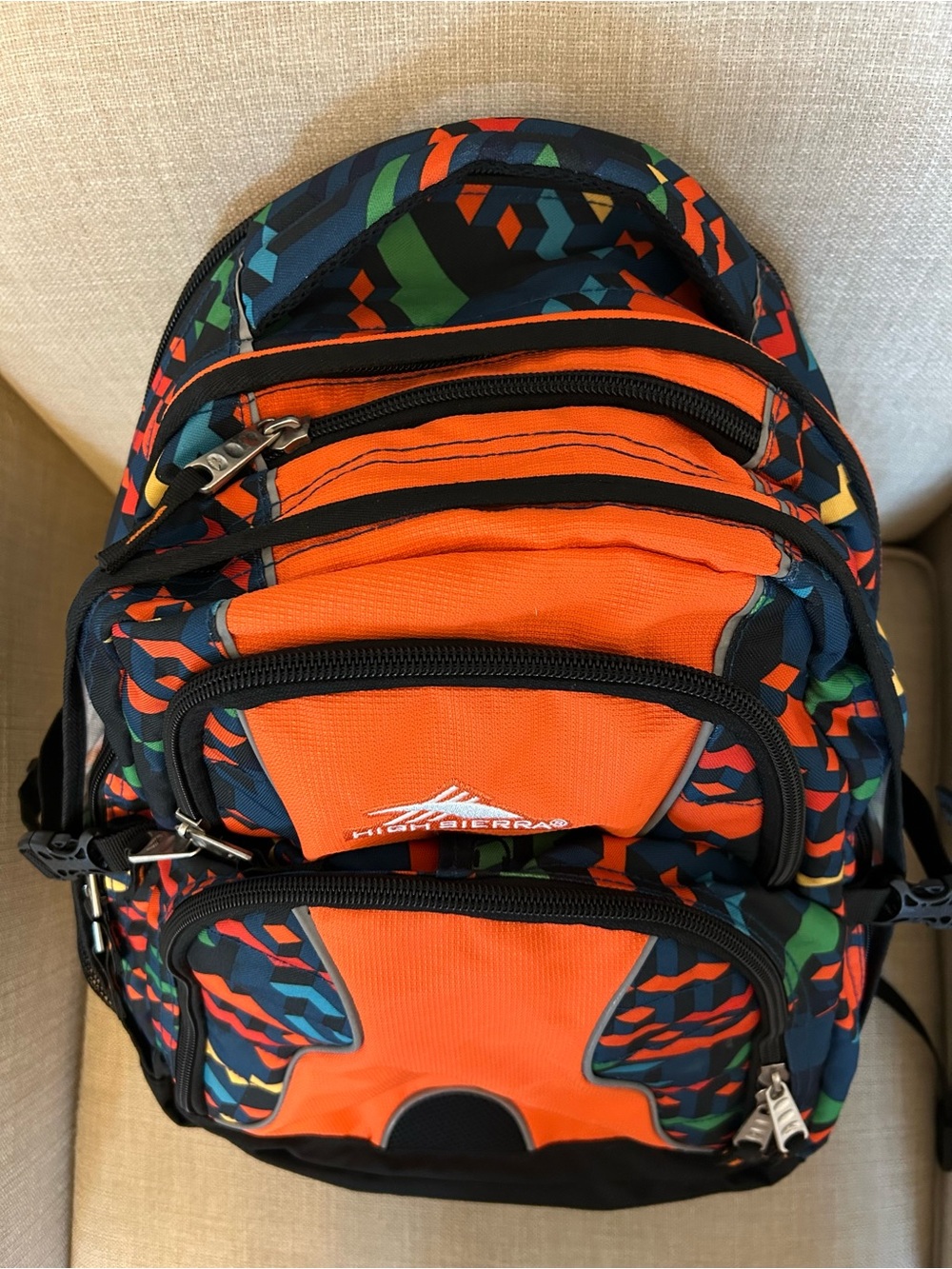 High Sierra Tech Spot Back Suspension Strap Backpack Tablets Sleeve